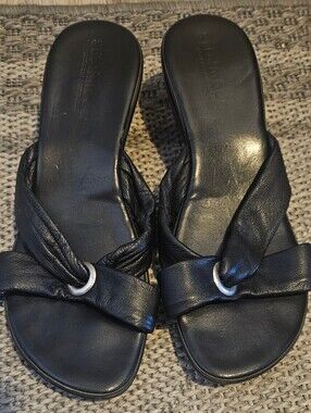 Stalmodo Black Leather Made In Italy Sandals. 40EU.